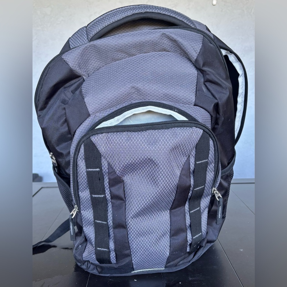 DSG Black Charcoal Grey Ripstop Laptop Backpack Padded Straps Reflective Accent